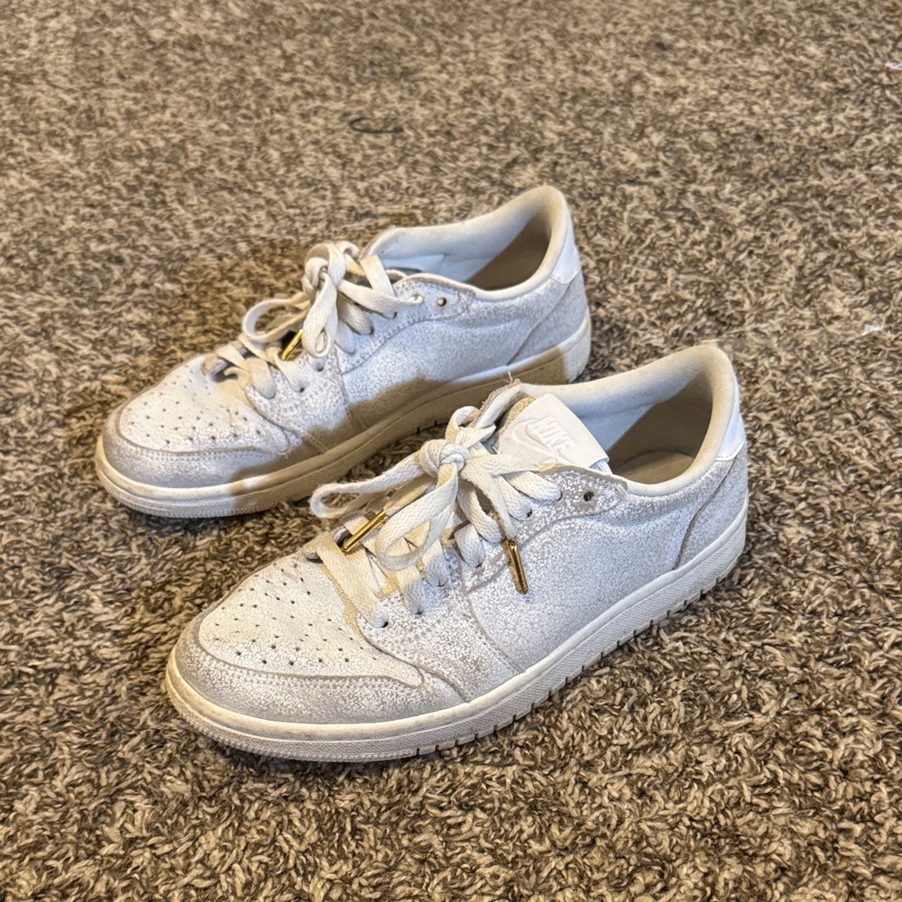 Wmns Air Jordan 1 Low NS 'Triple
White'